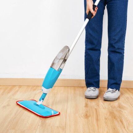 Špricajući mop